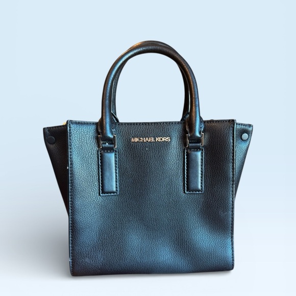 Michael Kors Handbags - Michael Kors Alessa Small Pebbled Leather Satchel